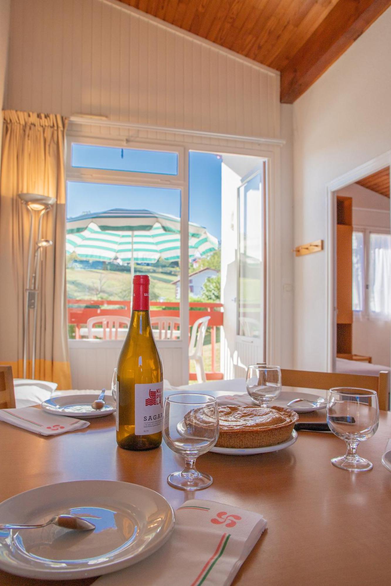 Vvf Residence Pays Basque Сен-Жан-Пье-де-Пор Экстерьер фото